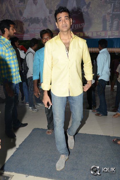 Balakrishna-at-Bramaramba-Theatre-To-Watch-Lion